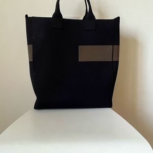 The Carryall in Navy Portobello Stripe (used once)